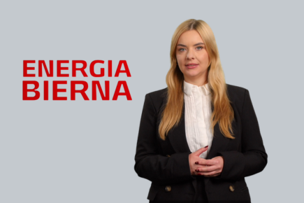 Dowiedz się, na czym polega kompensacja mocy biernej i jak skutecznie ograniczyć opłaty za nią.